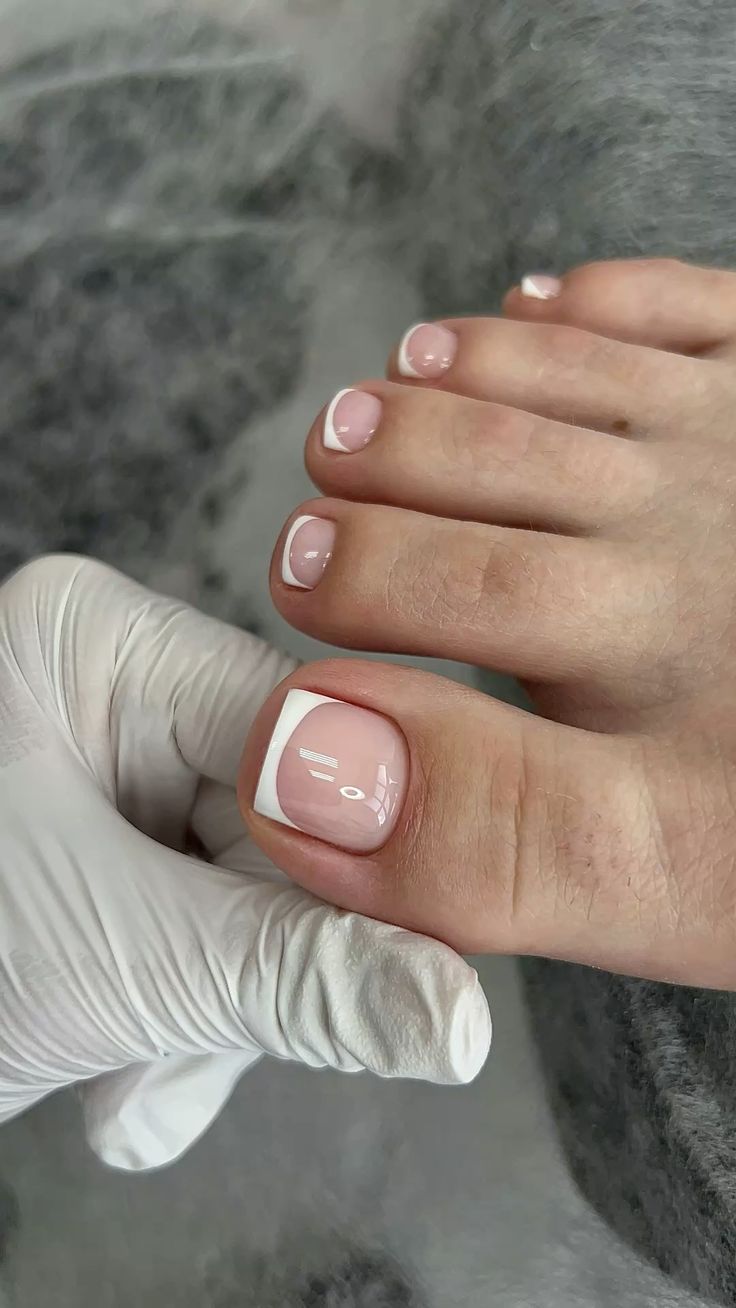 Esmaltado semi en pies — Glam Room