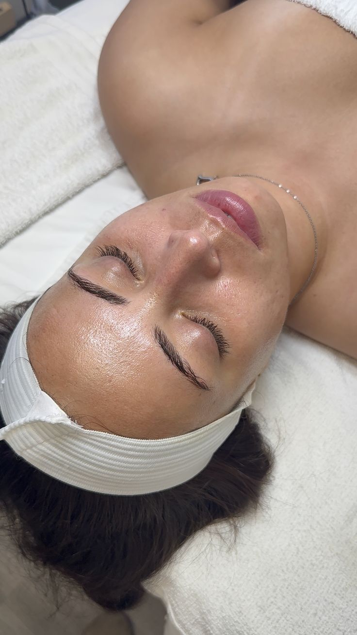 Facial Glow Hidratante — Glam Room